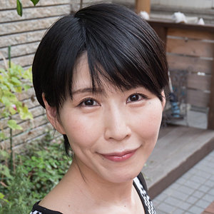 のんさん｜巨尻熟女の水着・騎乗位・フェラ・オナニーを収録した72分の濃密作品【人妻パラダイス】